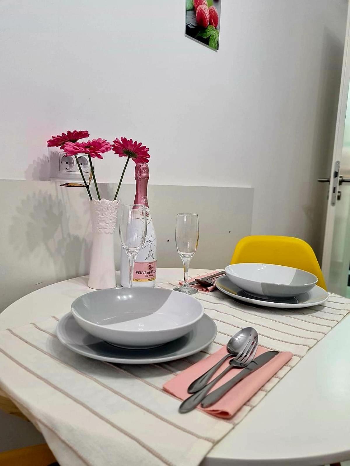Studio Red Appartement Braşov Buitenkant foto
